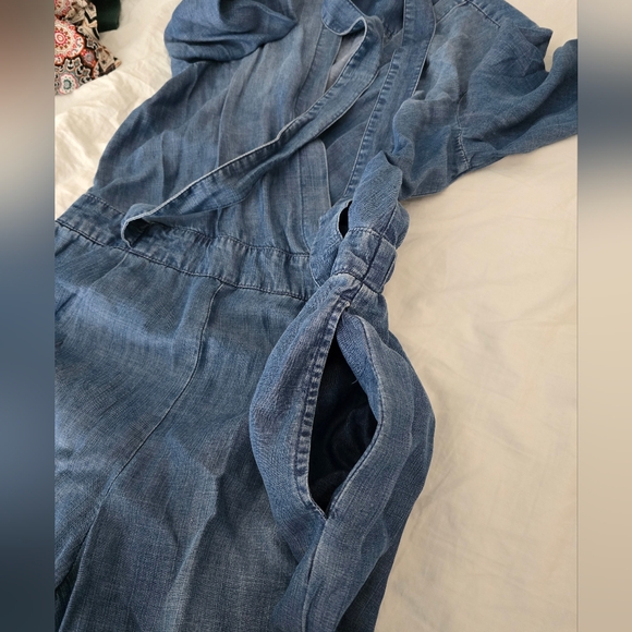 Anthropologie Cloth & Stone  Chambray Wrap Jumpsuit XS Blue Wide Leg Tie Waist - Picture 13 of 16